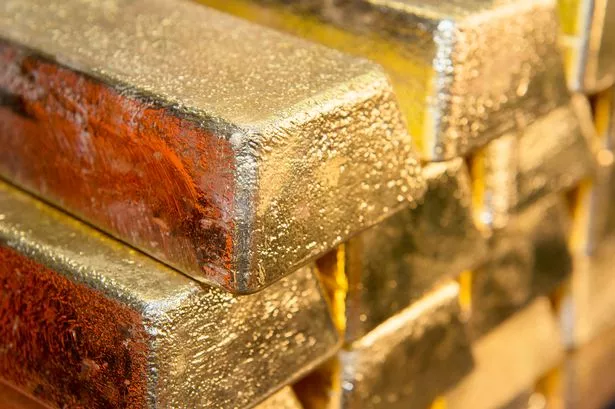 Investors pile into gold as Trump's tariff turmoil continues