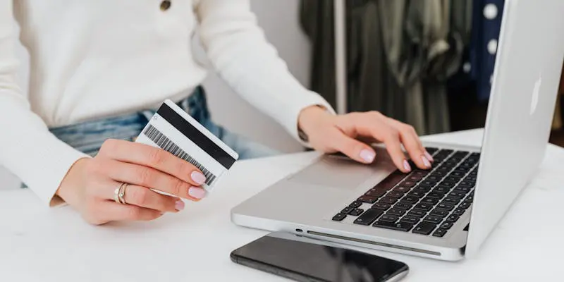 Lowe’s Advantage Card: A Comprehensive Review of Benefits, Drawbacks, and Key Features